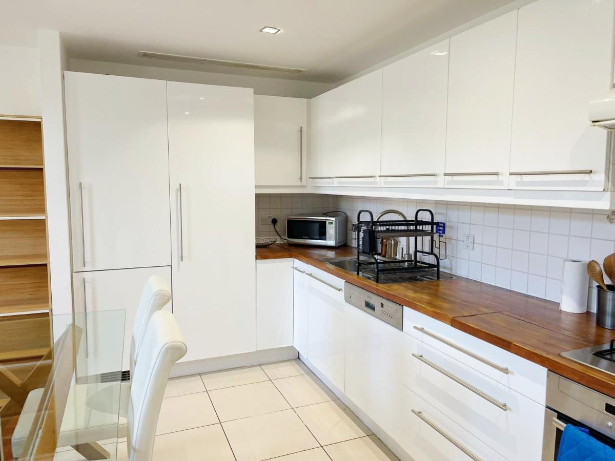 Portobello Dock Canalside Apartment Londres Extérieur photo
