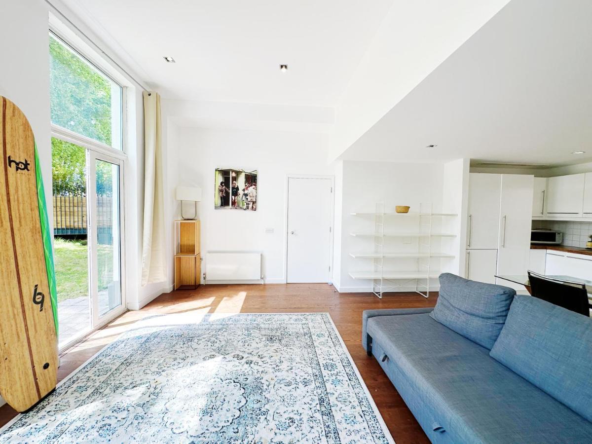 Portobello Dock Canalside Apartment Londres Extérieur photo